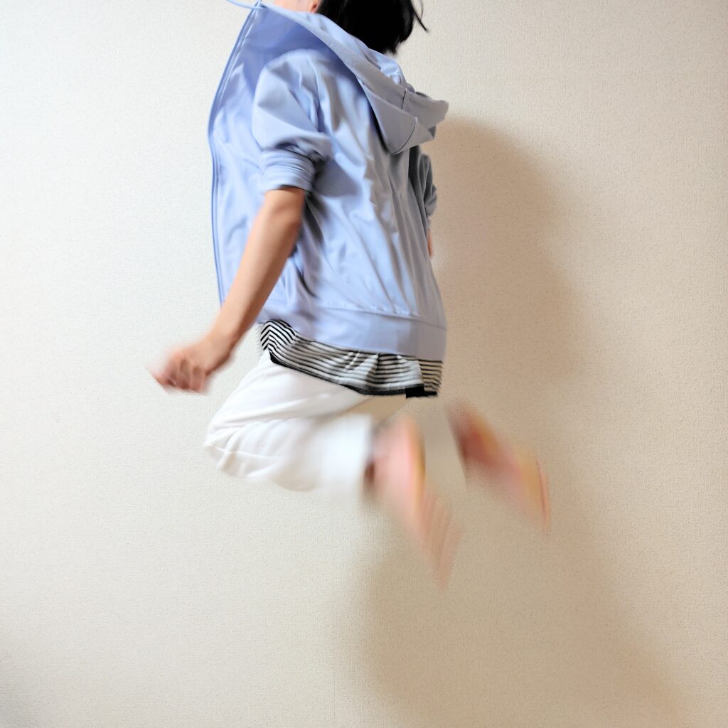 パーカー,ズボン着用姿